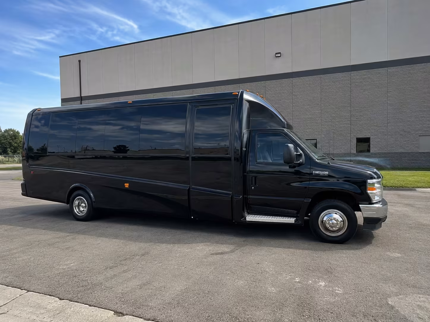 15 passenger minibus