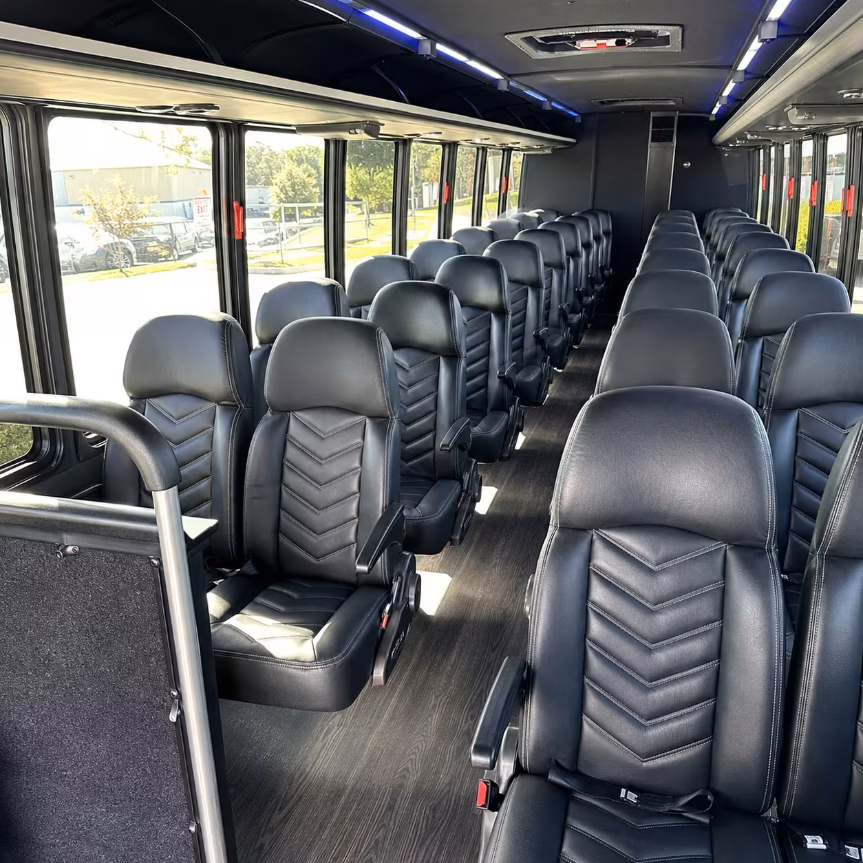 deltona 30 passenger minibus rental