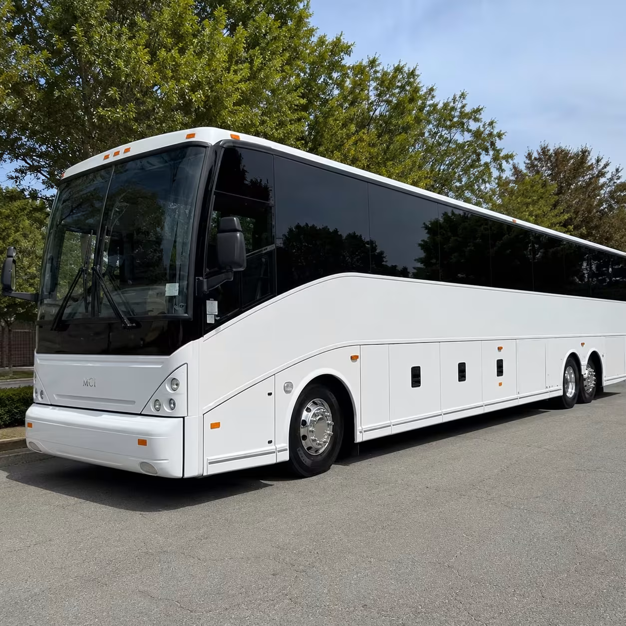 deltona bus rentals for healthcare and retail shift workers