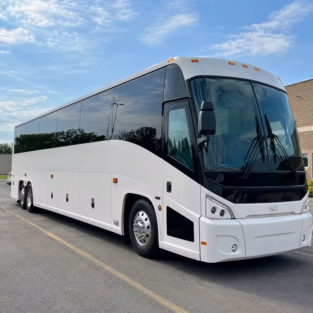 employee shuttle buses for deltona businesses and office parks