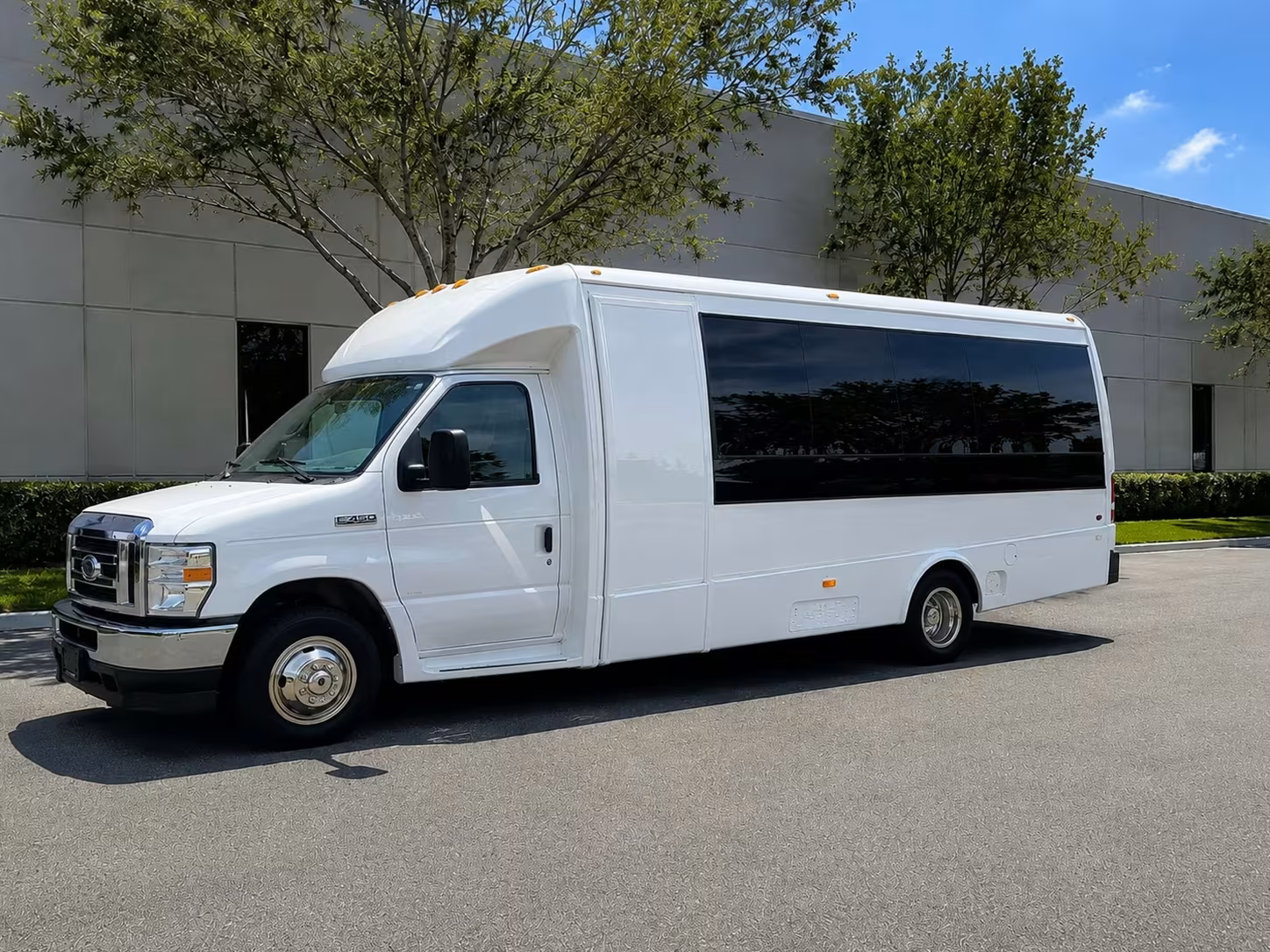 youth sports team minibus rentals in deltona and volusia county